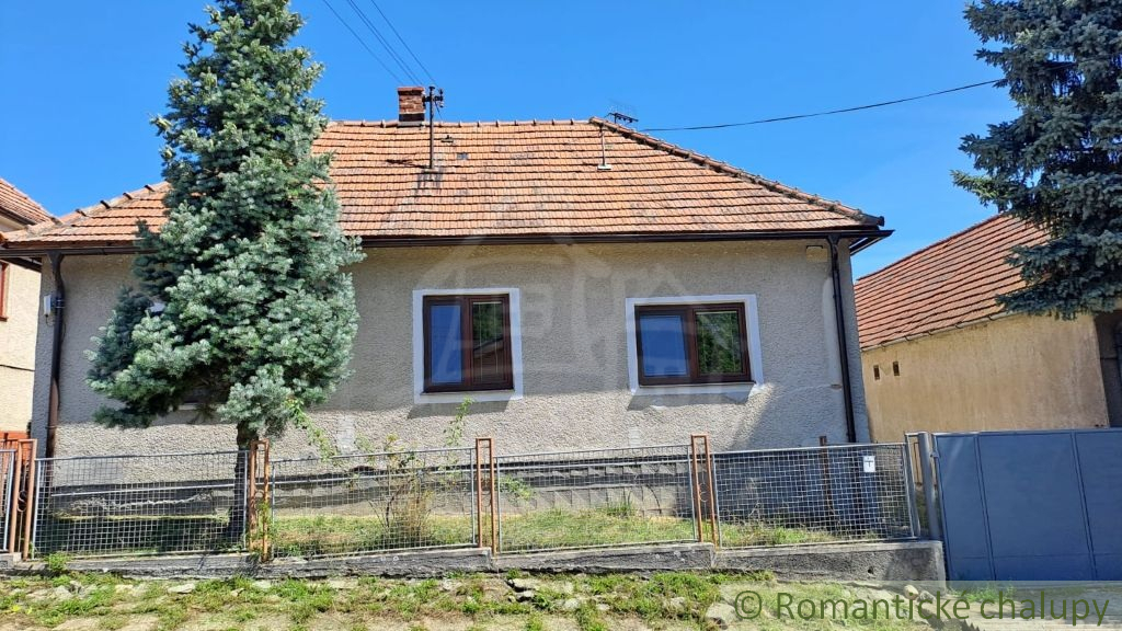 Rodinný dom v Tribečskom pohorí v obci Zlatno na predaj - 2