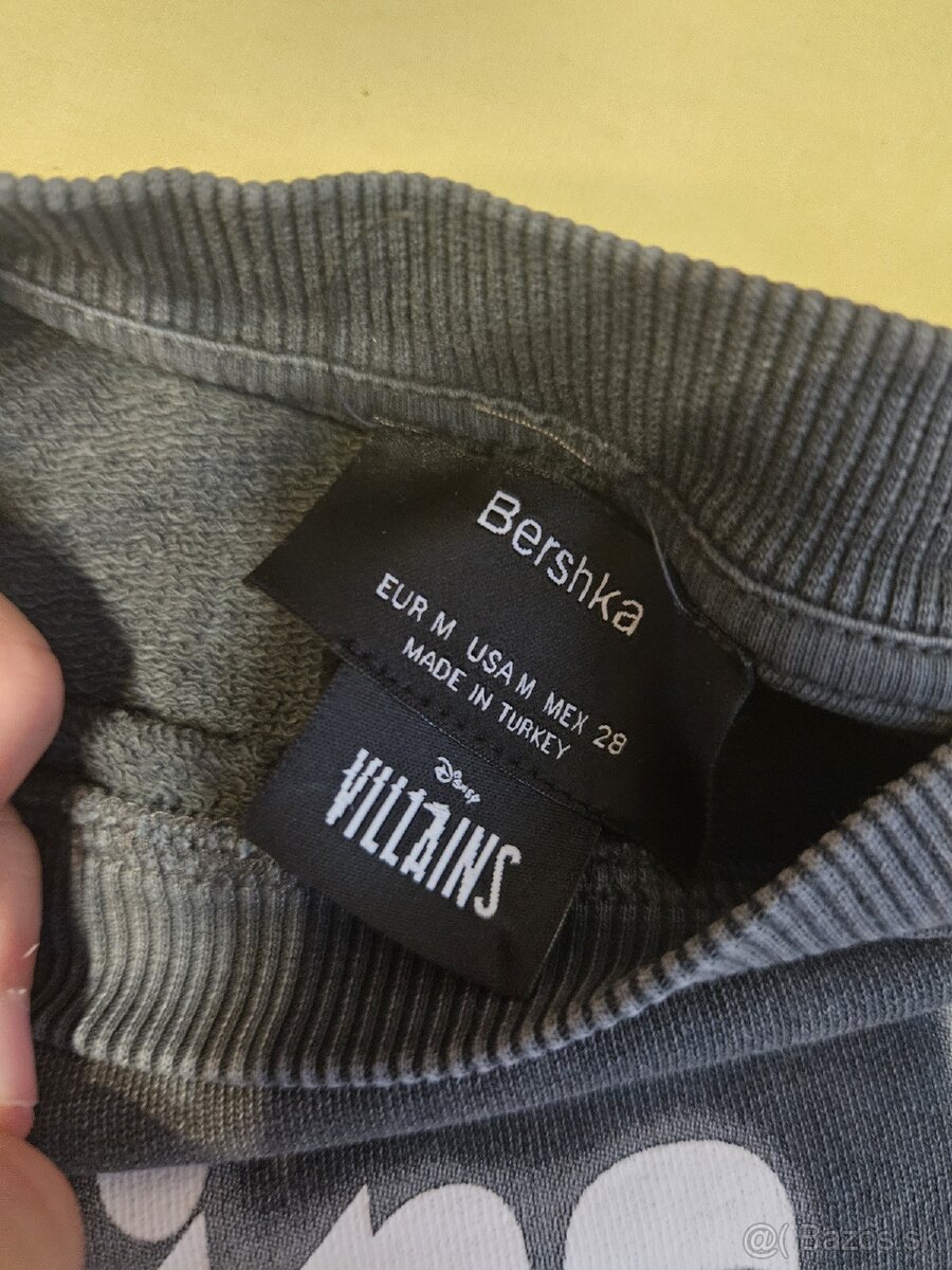 Berhska Mikina - M - 2