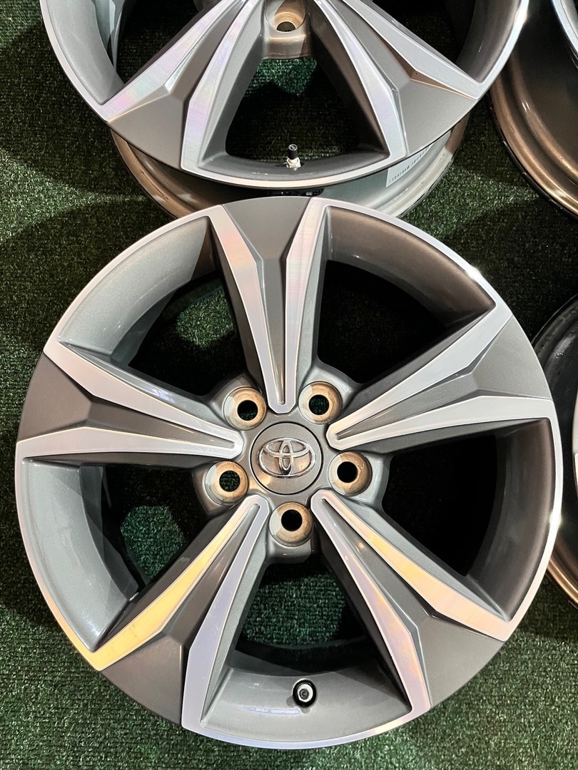 5x114,3 R17 Toyota C-HR - originál alu disky + senzor - TOP - 2