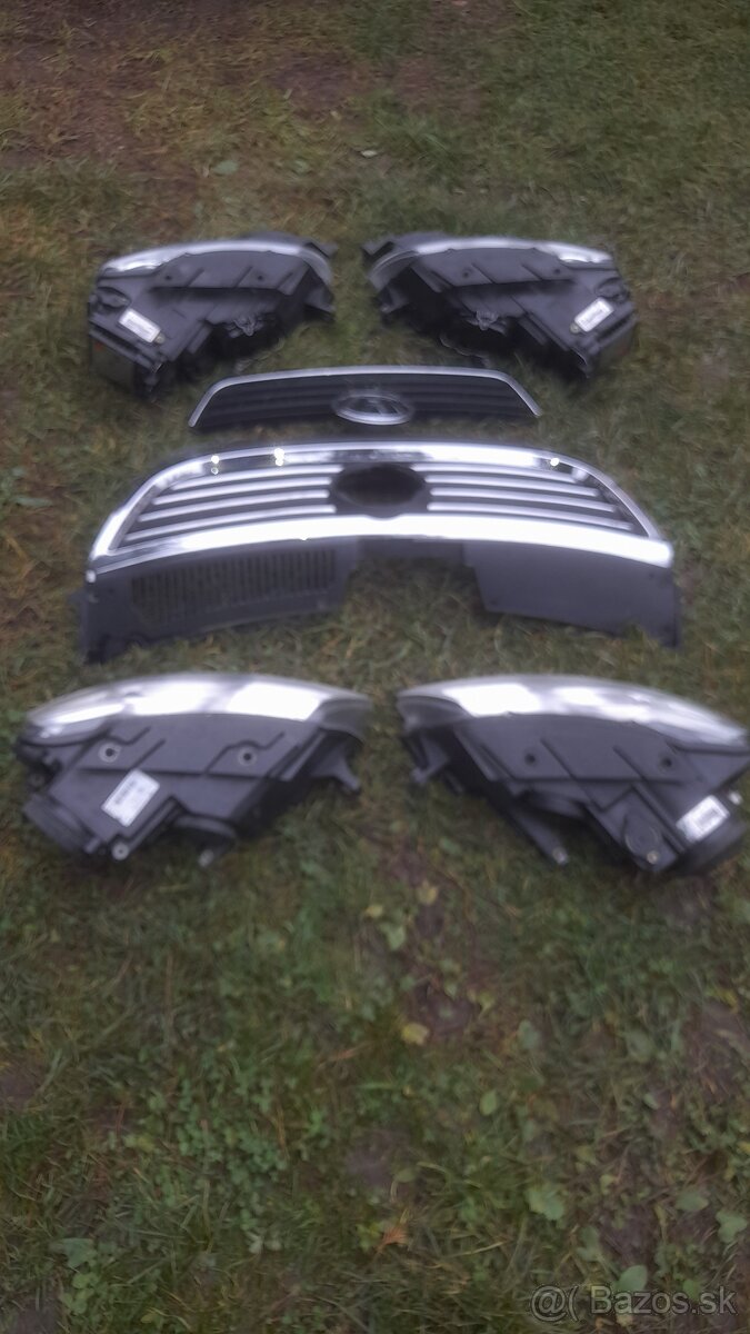 Predne svetla +Maska na VW PASSAT B6 - 2