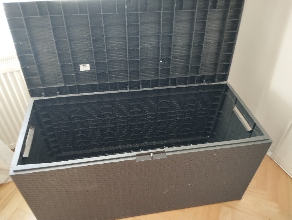 Záhradná truhlica - 2