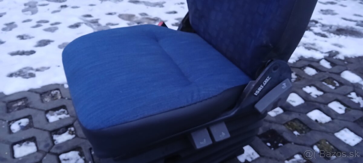 Sedacka iveco daily - 2