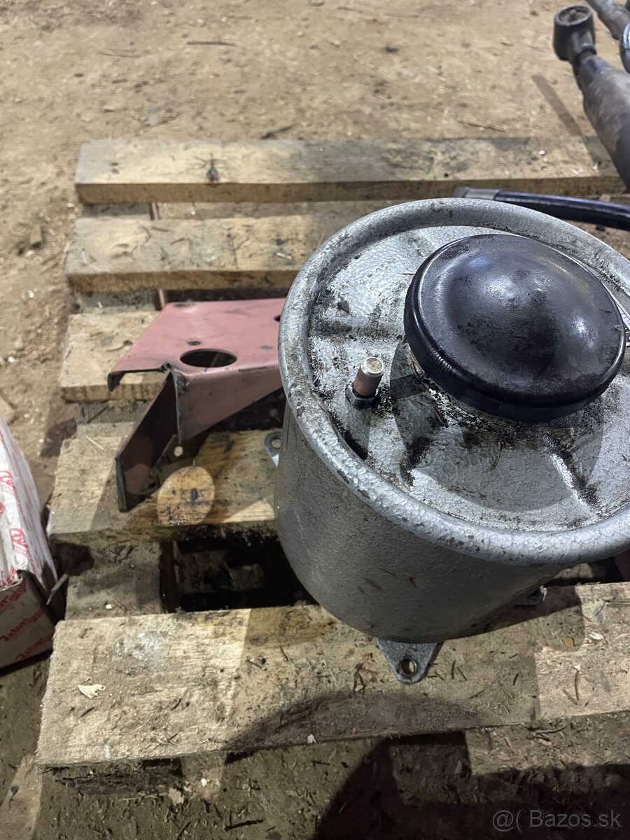 Servo nadržka zetor - 2