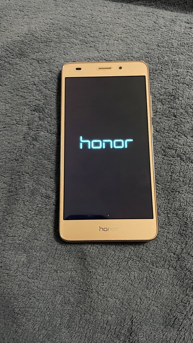 Honor,zlaty, kovovy, odtlacok prsta - 2