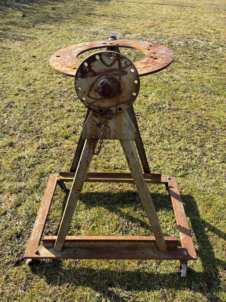 Montážny držiak motorov - 2