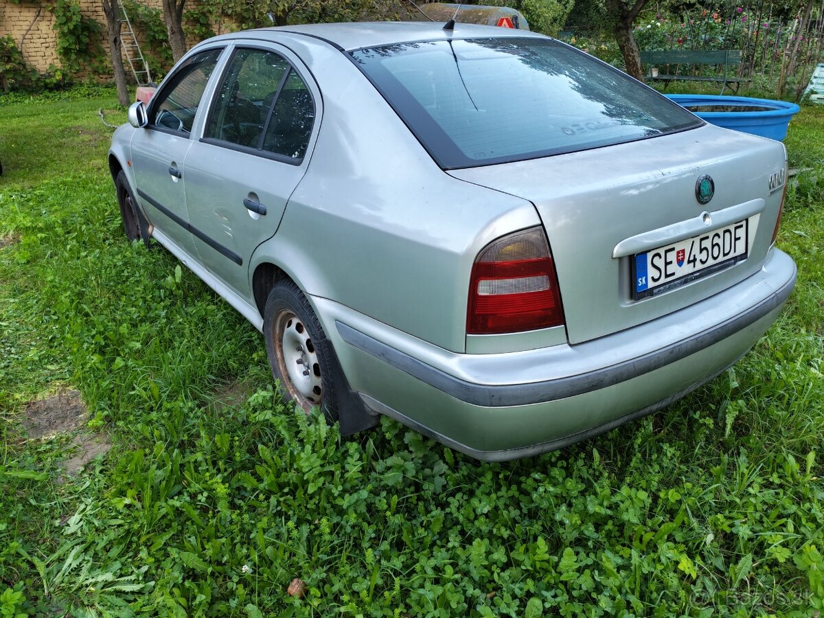 Octavia 1 1,6 74 KW - 2