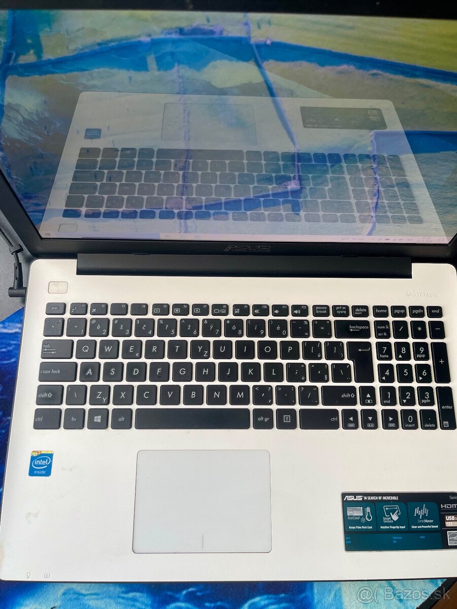 Predám notebook ASUS X553MA - 2