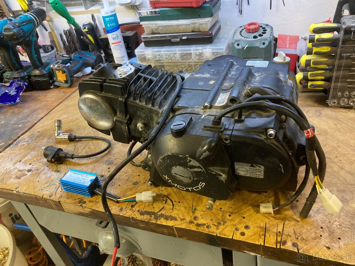 Motor na pitbike 125