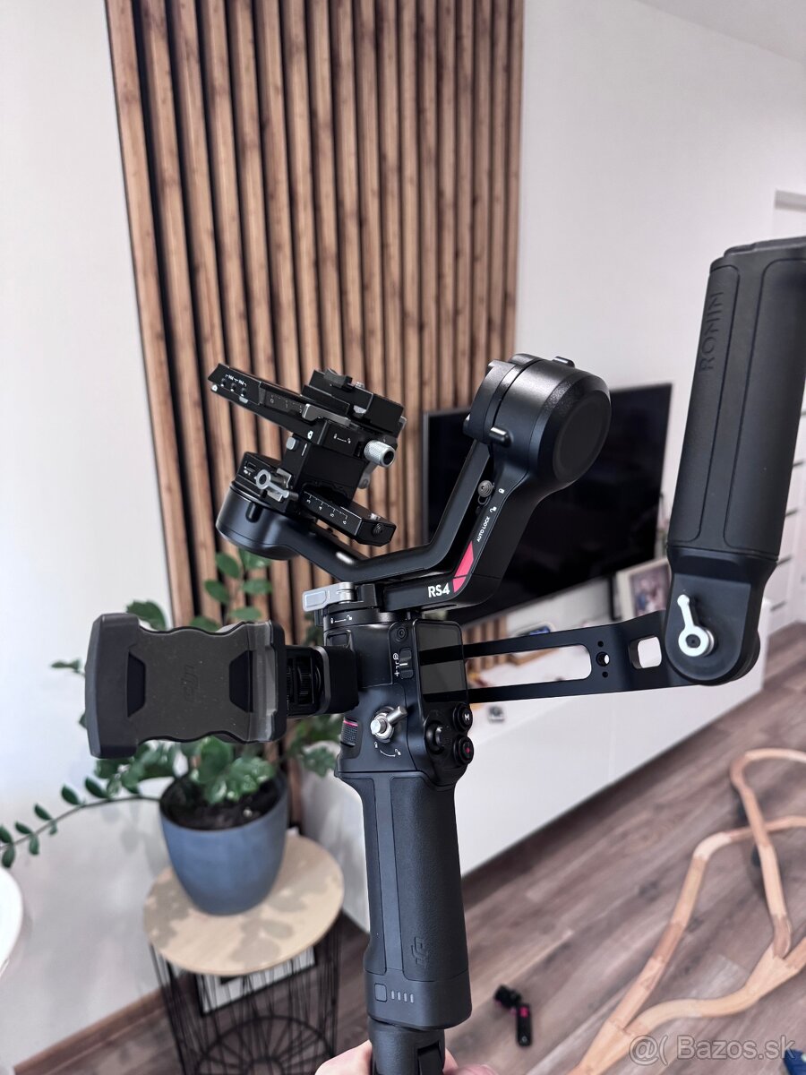 DJI RS 4 + DJI Ronin Image Transmitter (raveneye) + briefcas - 2