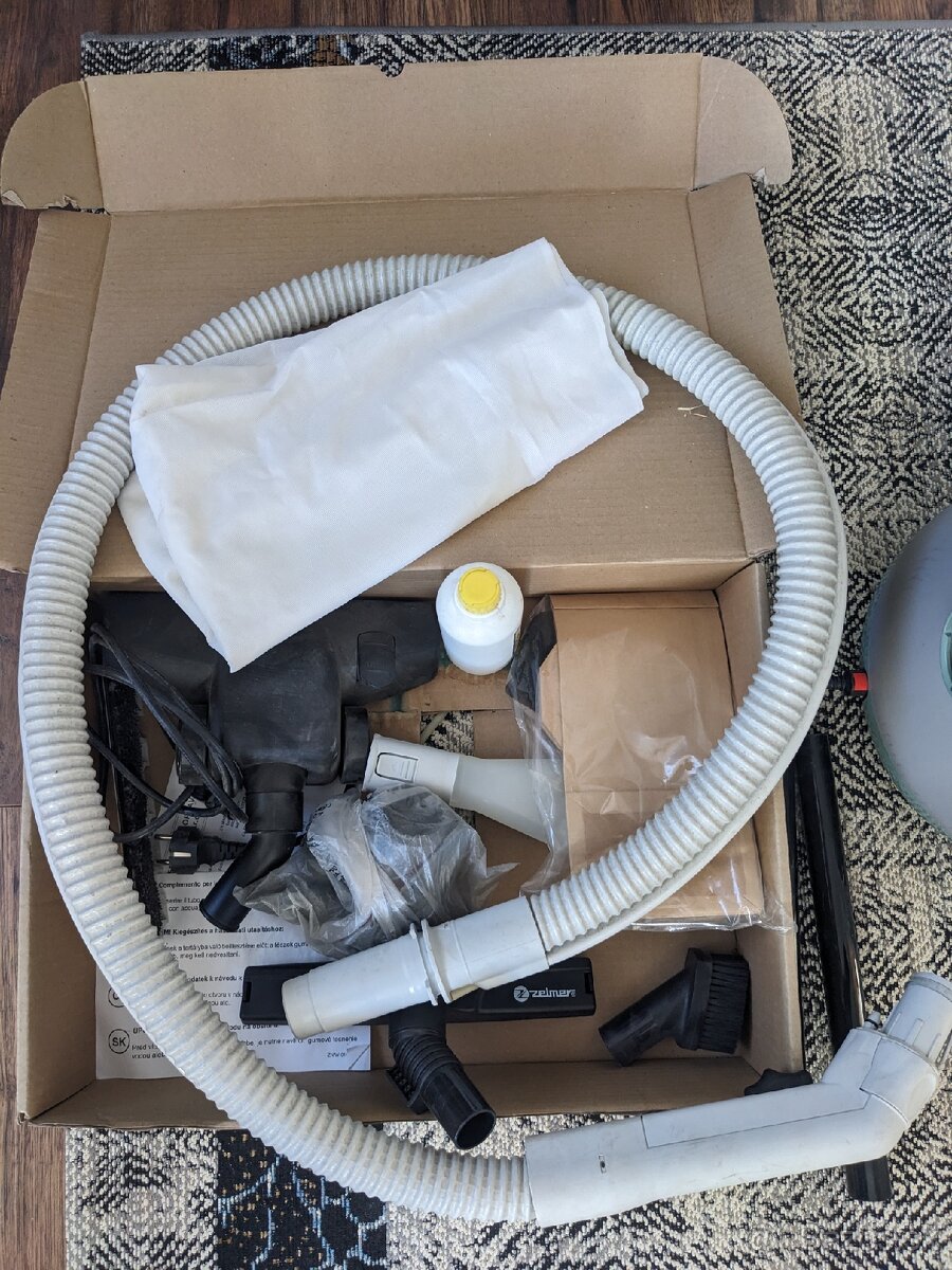 Zelmer Vodník 619.5 BE – starší vodný vysávač - 2