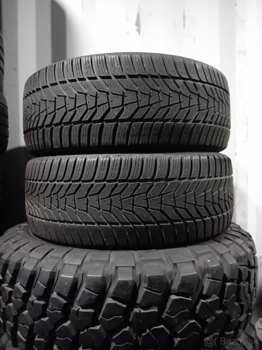 2x zimné pneu Hankook 225/45R18 - 2