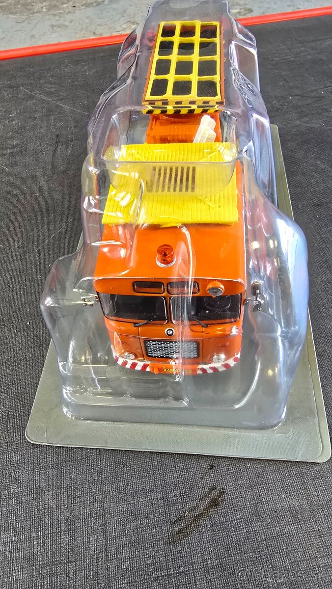 Deagostini Škoda 706RT Schörling - 2