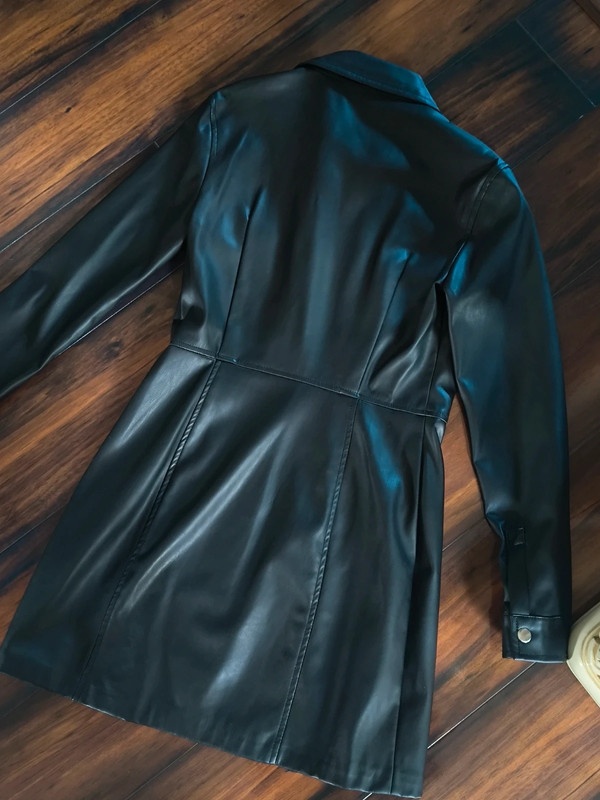 Koženkový kabát Bershka - 2