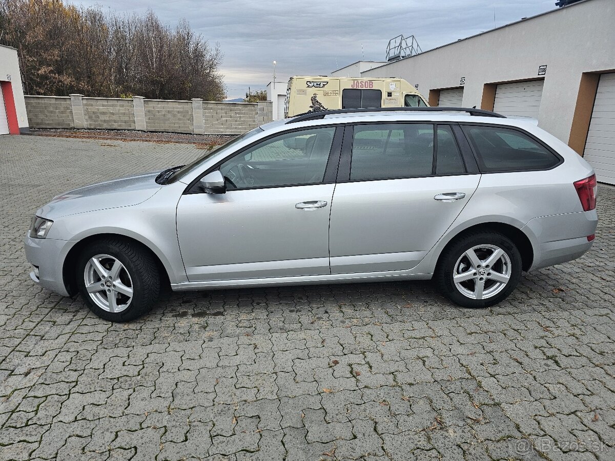 Škoda Octavia Combi 1.6 TDI M6 4x4 Ambition DVD ACC Ťažné - 2