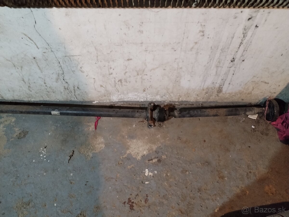 Predám spojovací hriadeľ- kardan na Octaviu 1 combi 4x4 - 2