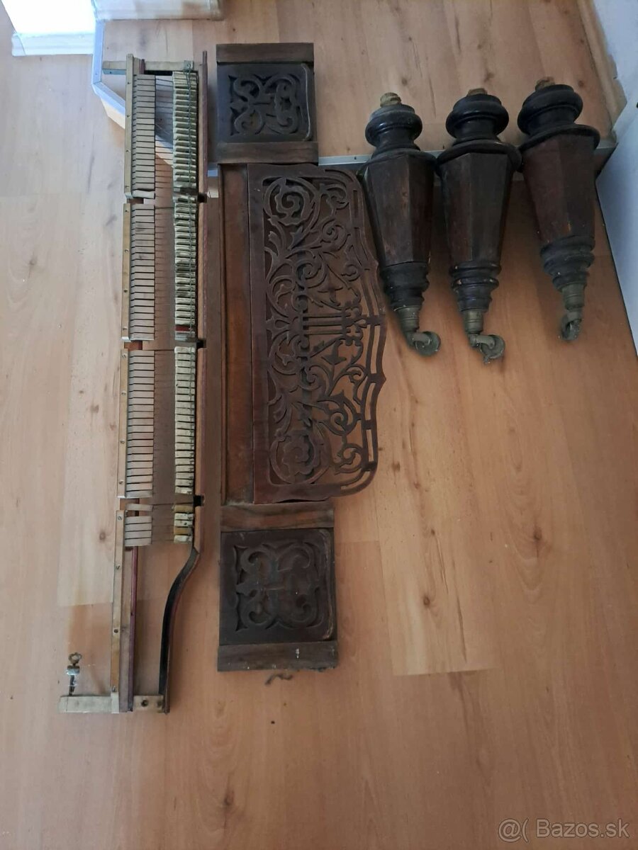 Klavír - krídlo - 2