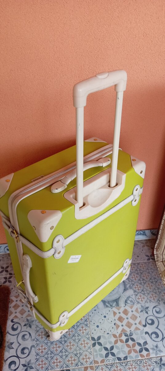 Cestovný kufor - 2