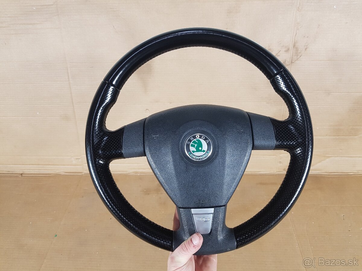 Predám volant Škoda Octavia 2 RS - 2