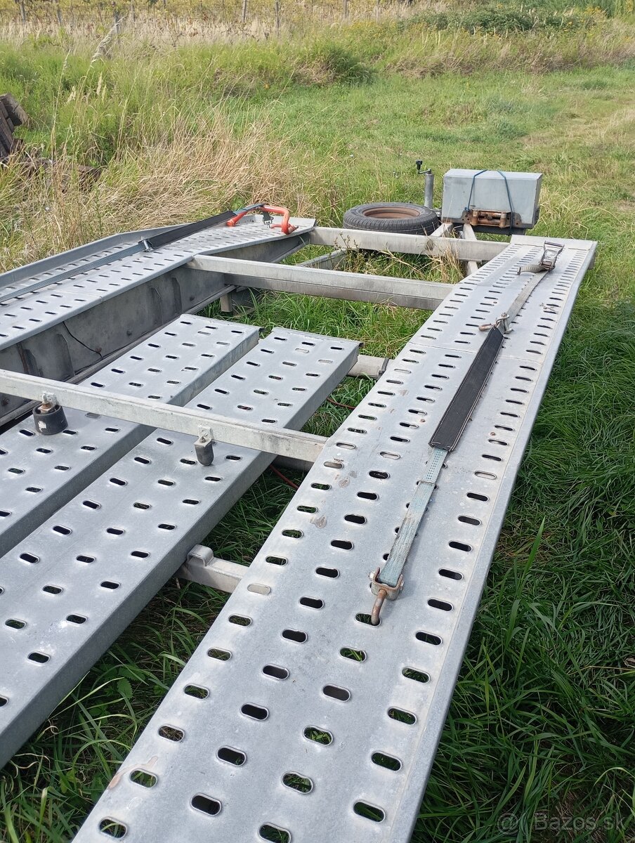 Predám autoprepravnik Téma Car - 2