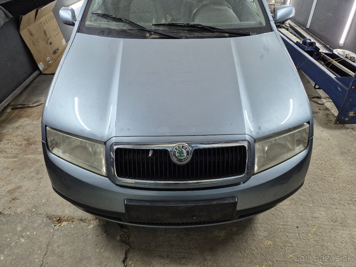 Predná kapota na Škodu - 2