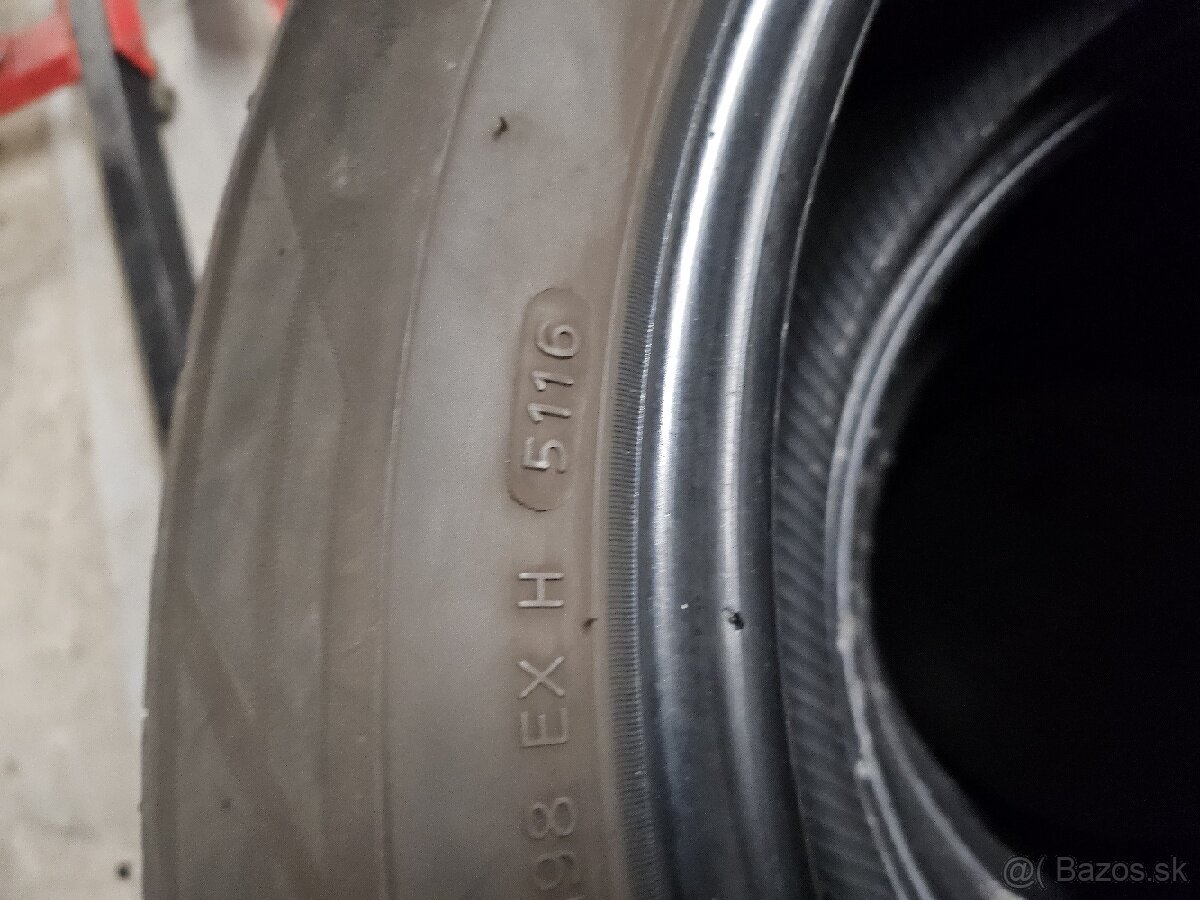 4x letné pneu 235/55r19 - 2