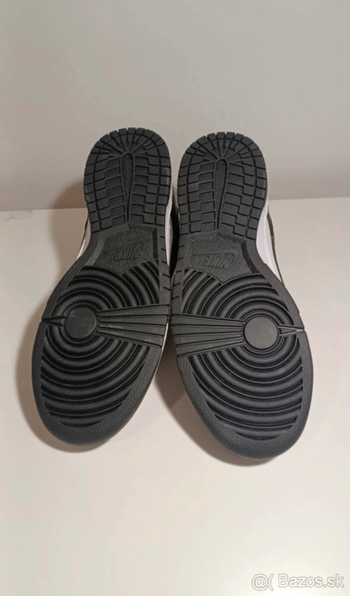 Tenisky Nike W Dunk Low “Panda” - v záruke - 2