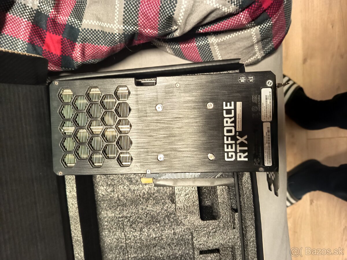 Predám NVIDIA GeForce RTX 3060 12GB - 2