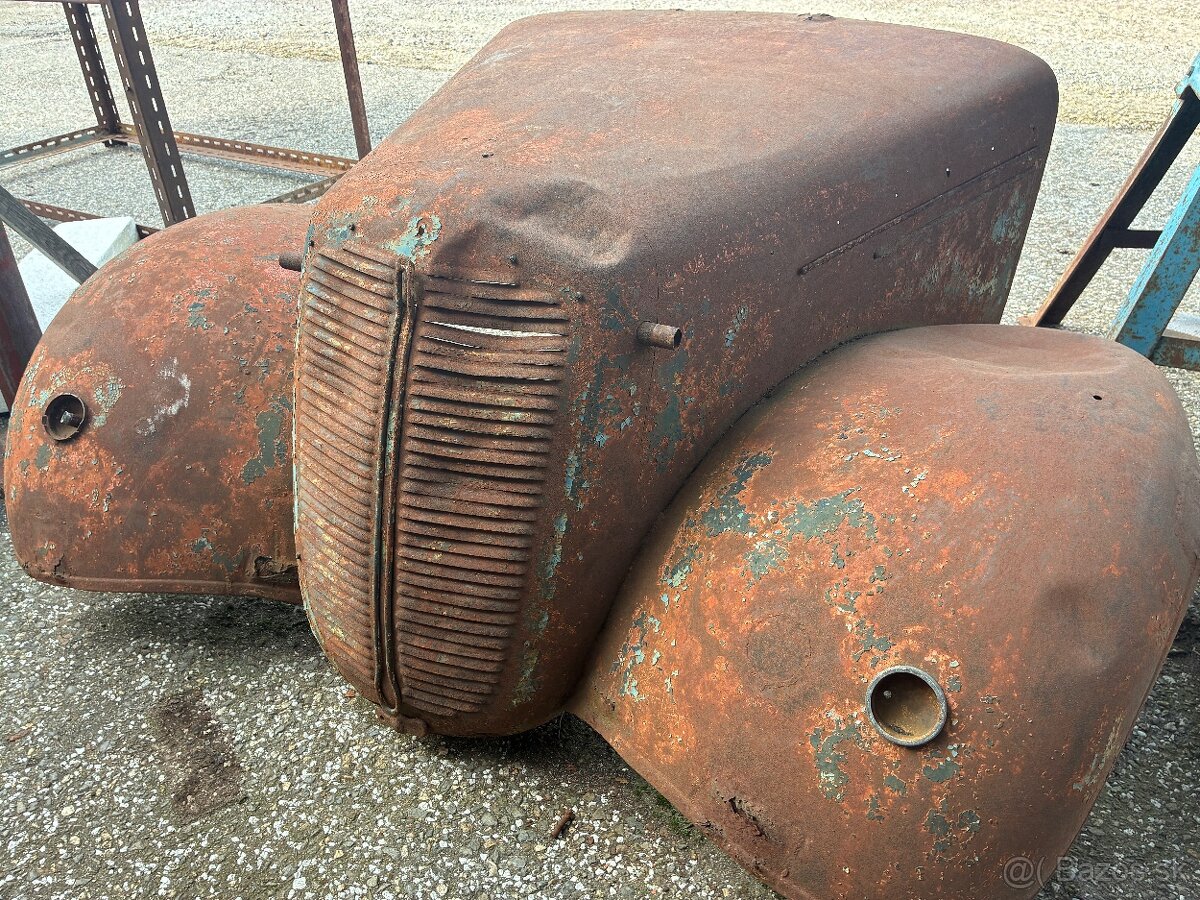 Tatra 57 predám prednú kapotu s blatníkmi - 2