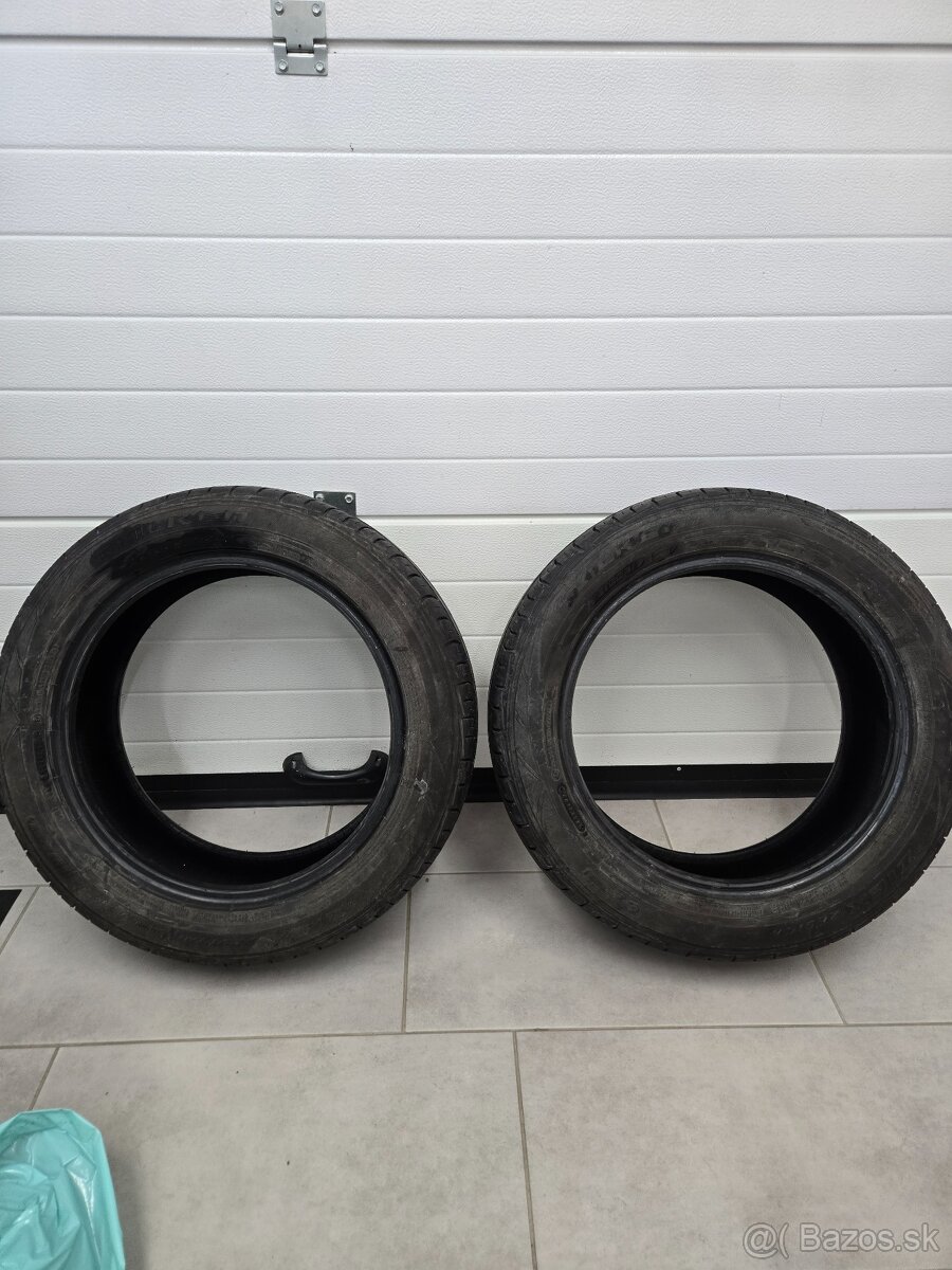 Falken 215/55 R17 - 2