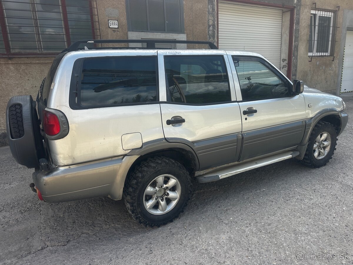 Nissan Terrano II 2,7tdi/3,0 tdi automat - 2