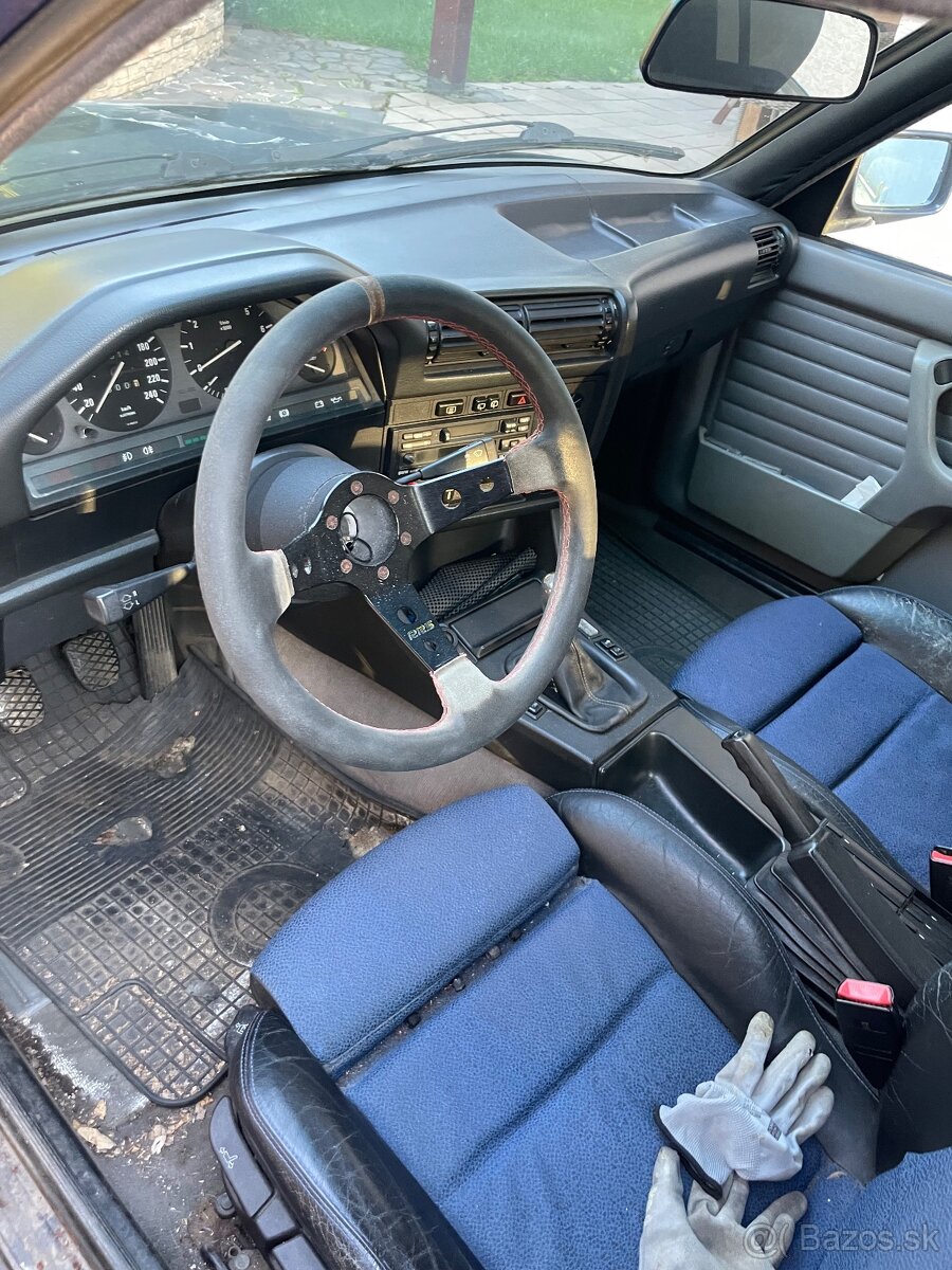 BMW 318i E30 Touring 83kw - 2