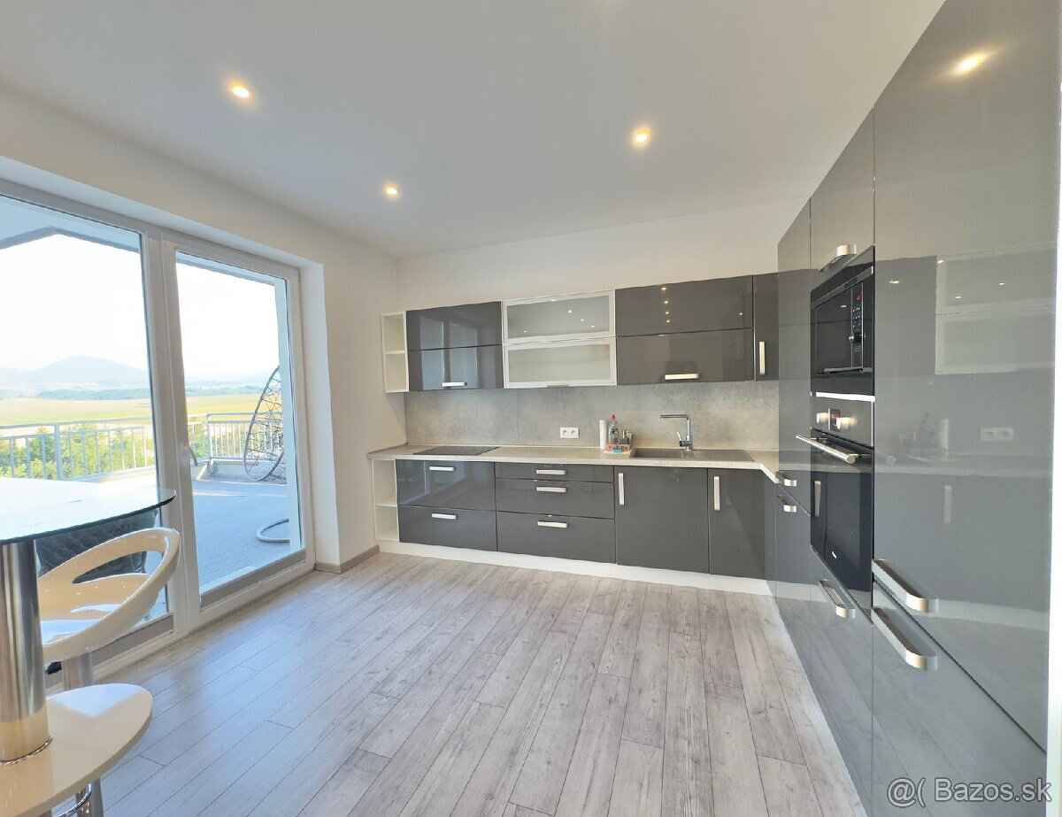 Výnimočný 3-izbový byt, bývajte ako v dome s výhodami bytu - 2