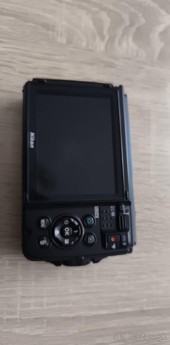 Predám fotoaparát Nikon CoolPix W300 - 2