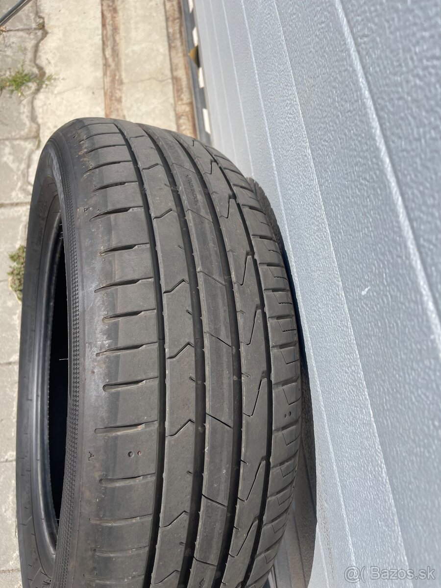 Predám letné pneu. 205/60 R17 - 2