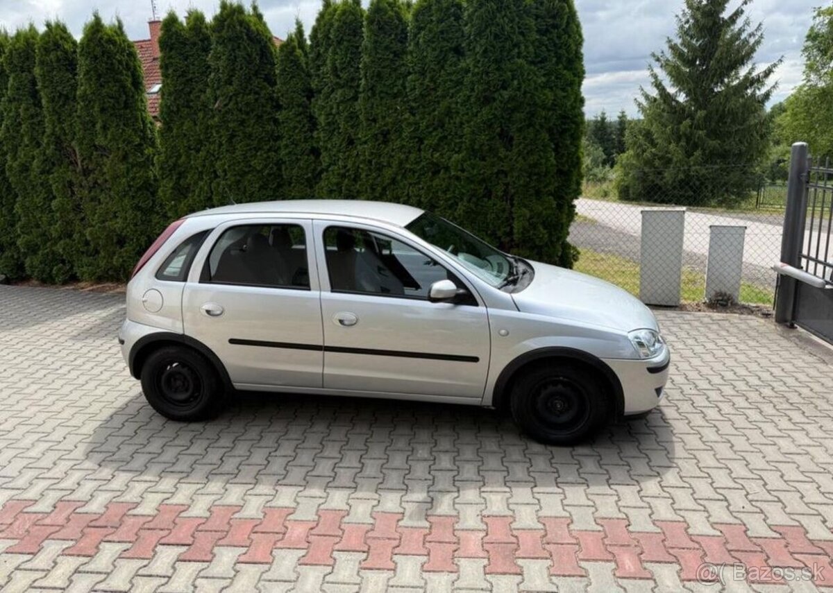 Opel Corsa 1,2 i klima , 2 sady kol benzín manuál 55 kw - 2