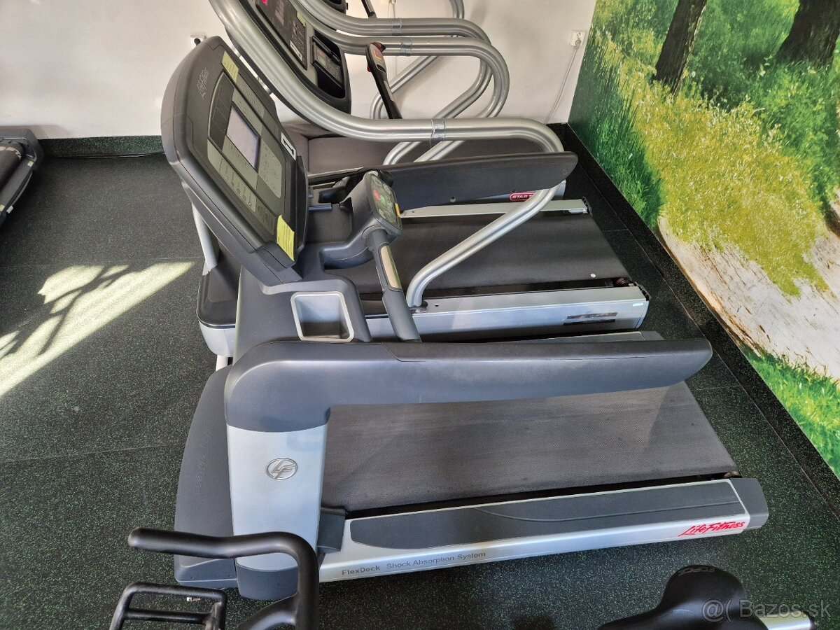 Predam pouzivany profi beziaci pas LifeFitness - 2