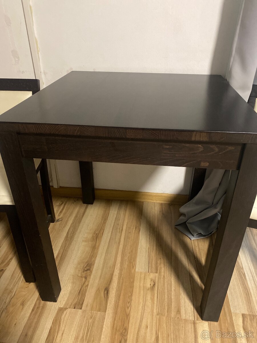 Jedálenský stôl+ 3 stoličky - 2
