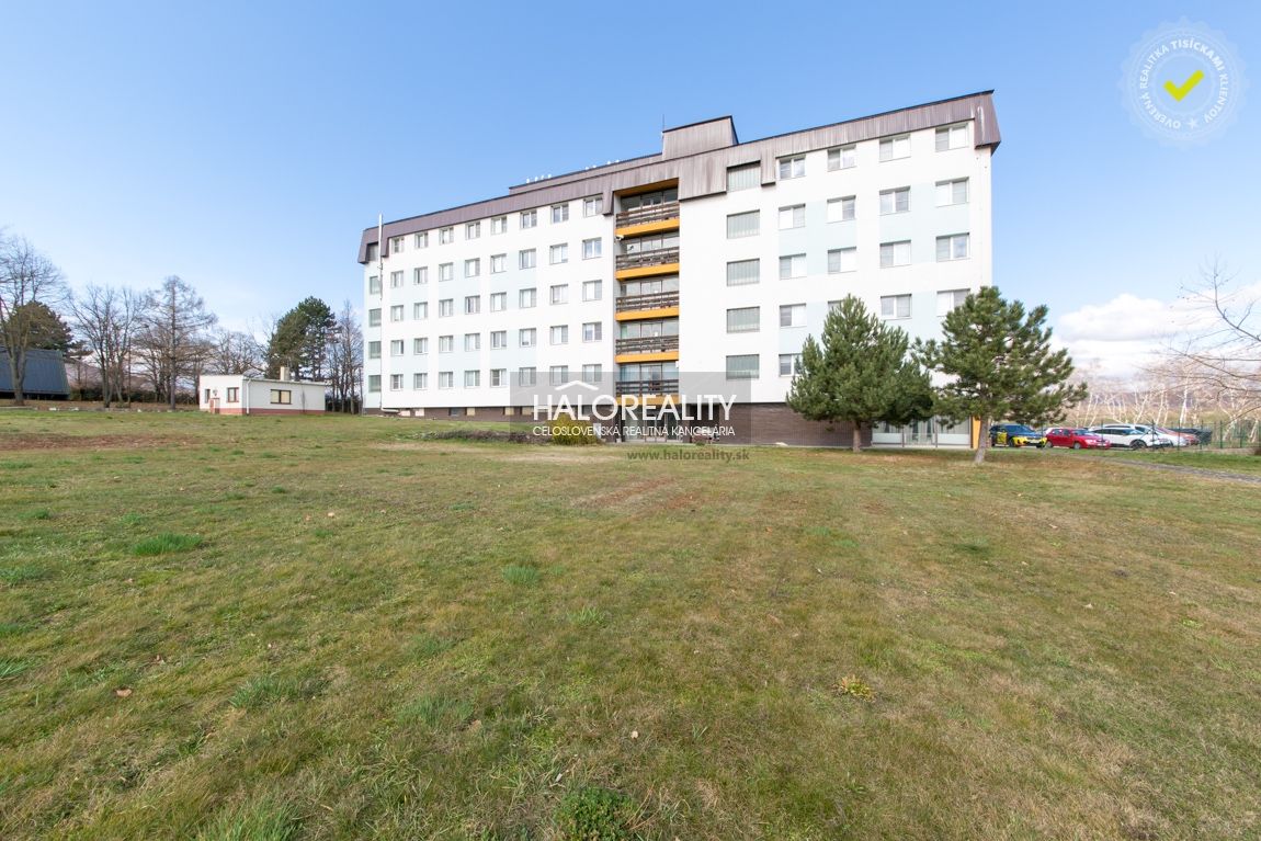 HALO reality - Predaj, administratívny priestor Kolíňany - E - 2