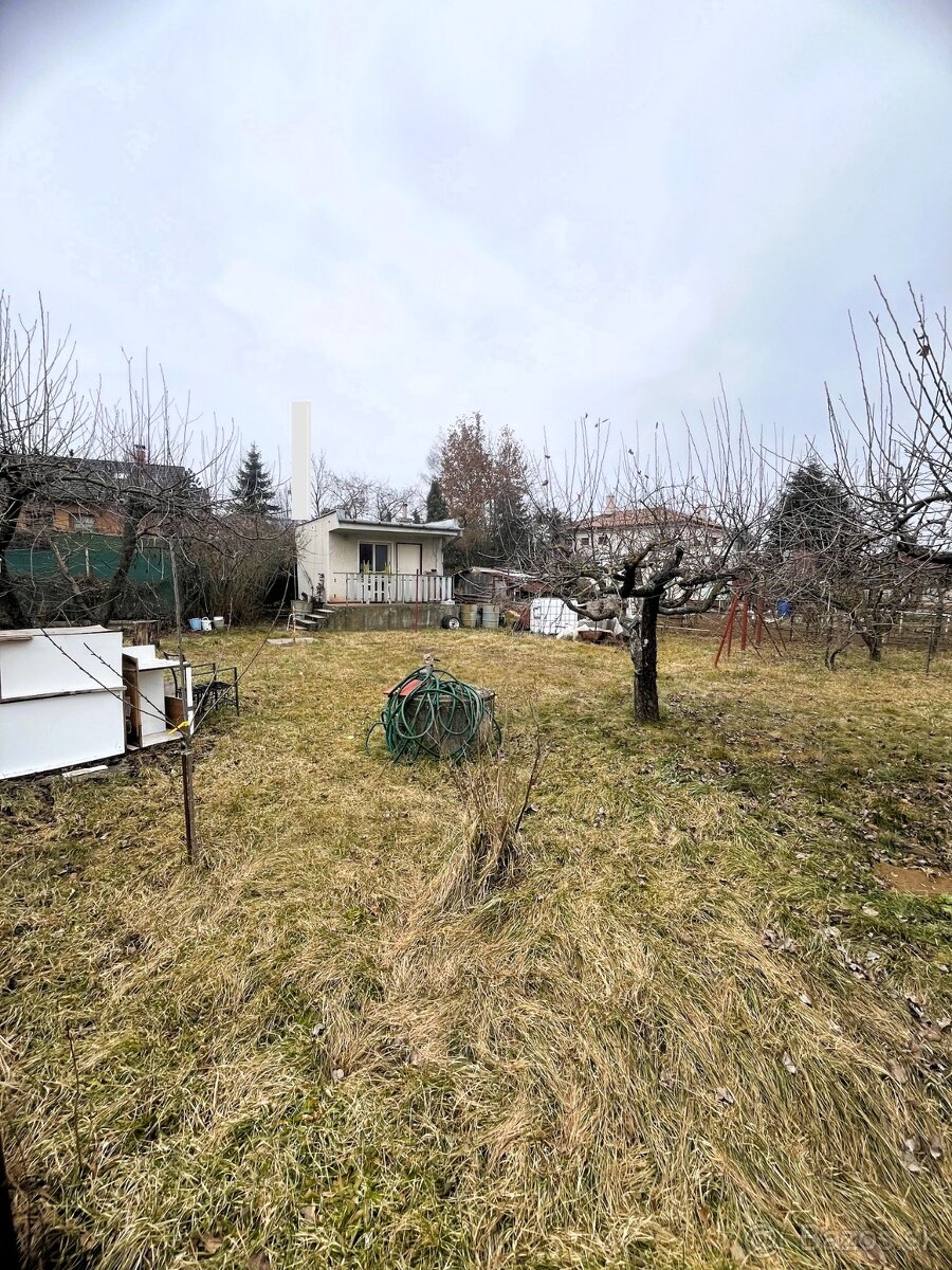 Záhradná chata so slnečným pozemkom top lokalita Levice - 2