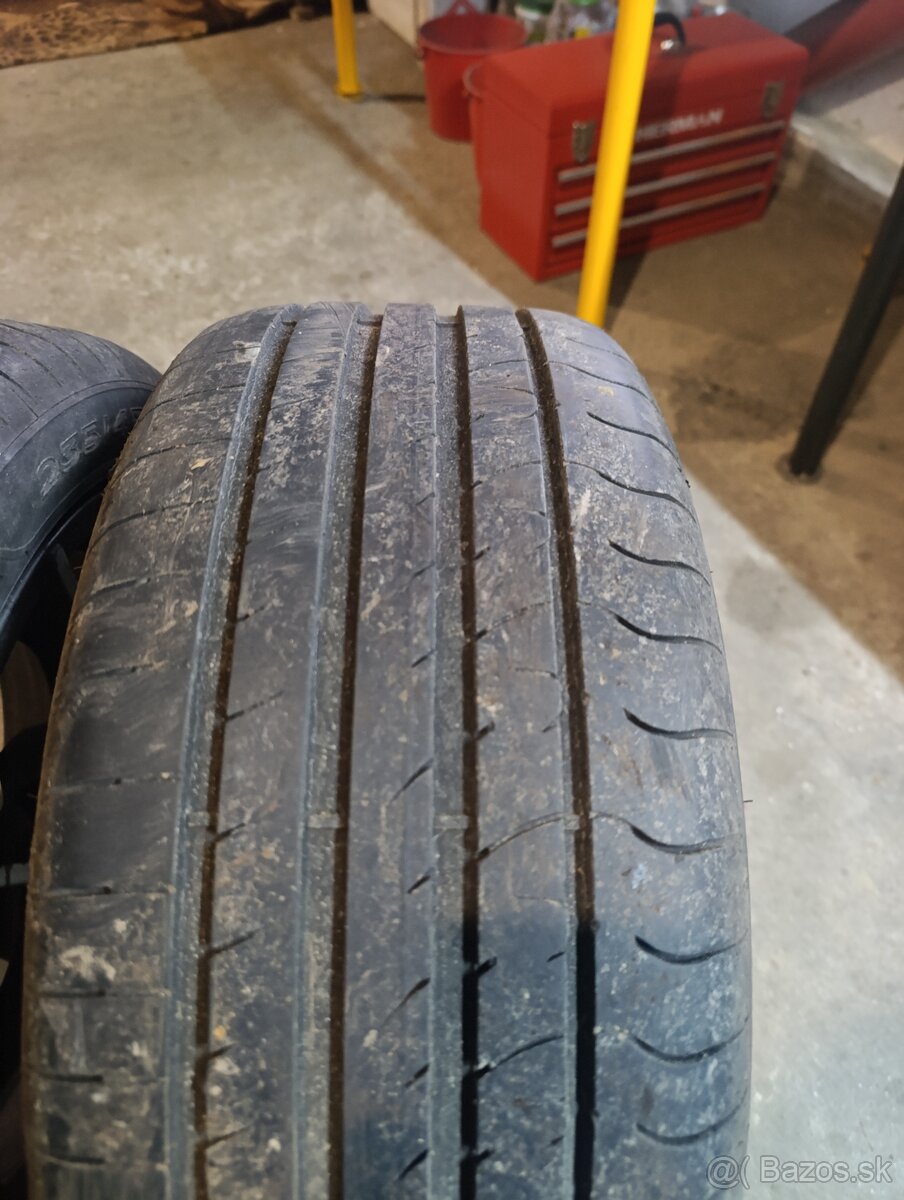 5x112 R17 235/45 - 2
