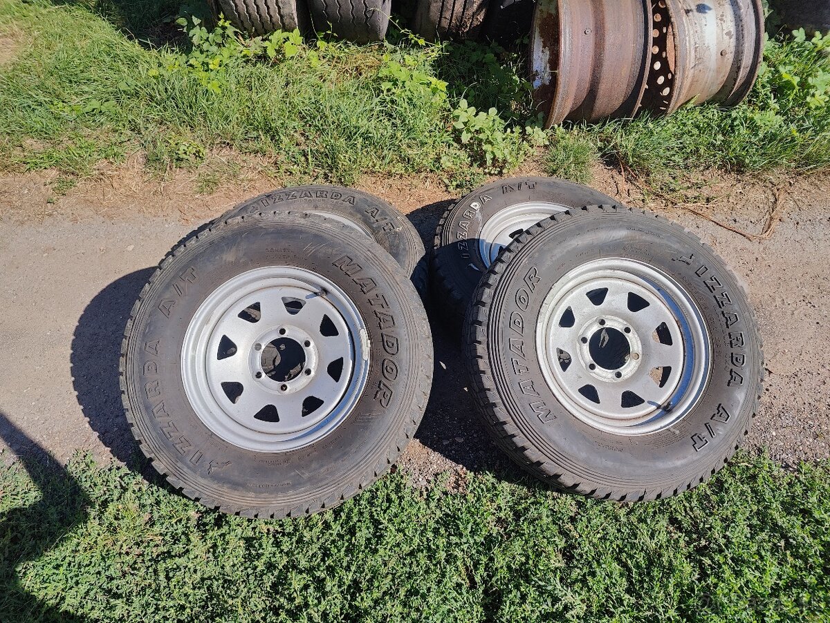 Predám kolesá 245/70 r16 6x139,7 - 2
