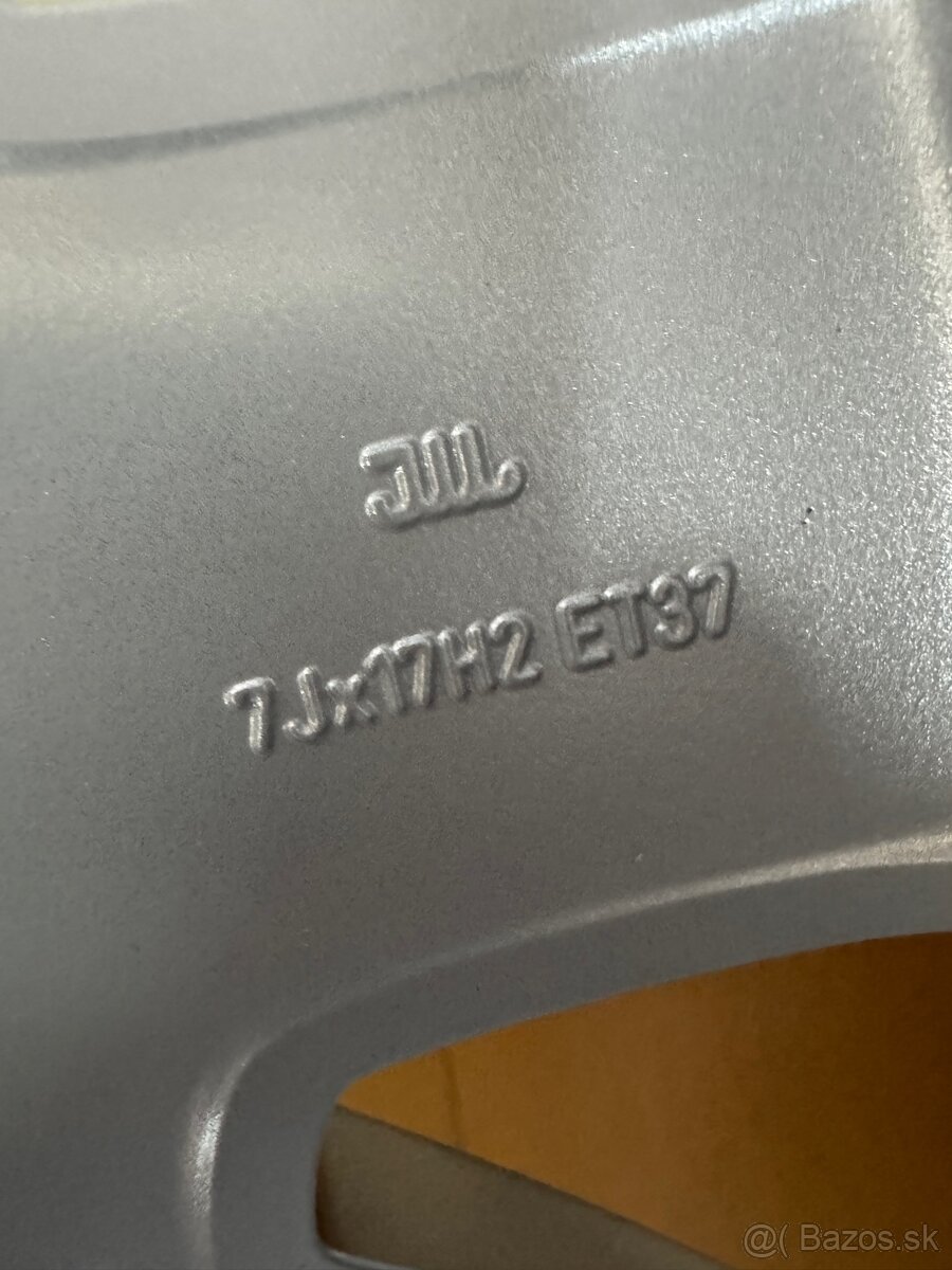 Škoda Superb 1 elektrón R17 - 2