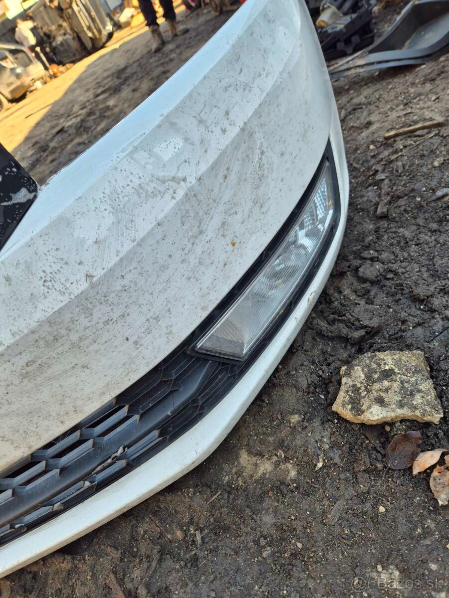 Predny naraznik Škoda Rapid - 2