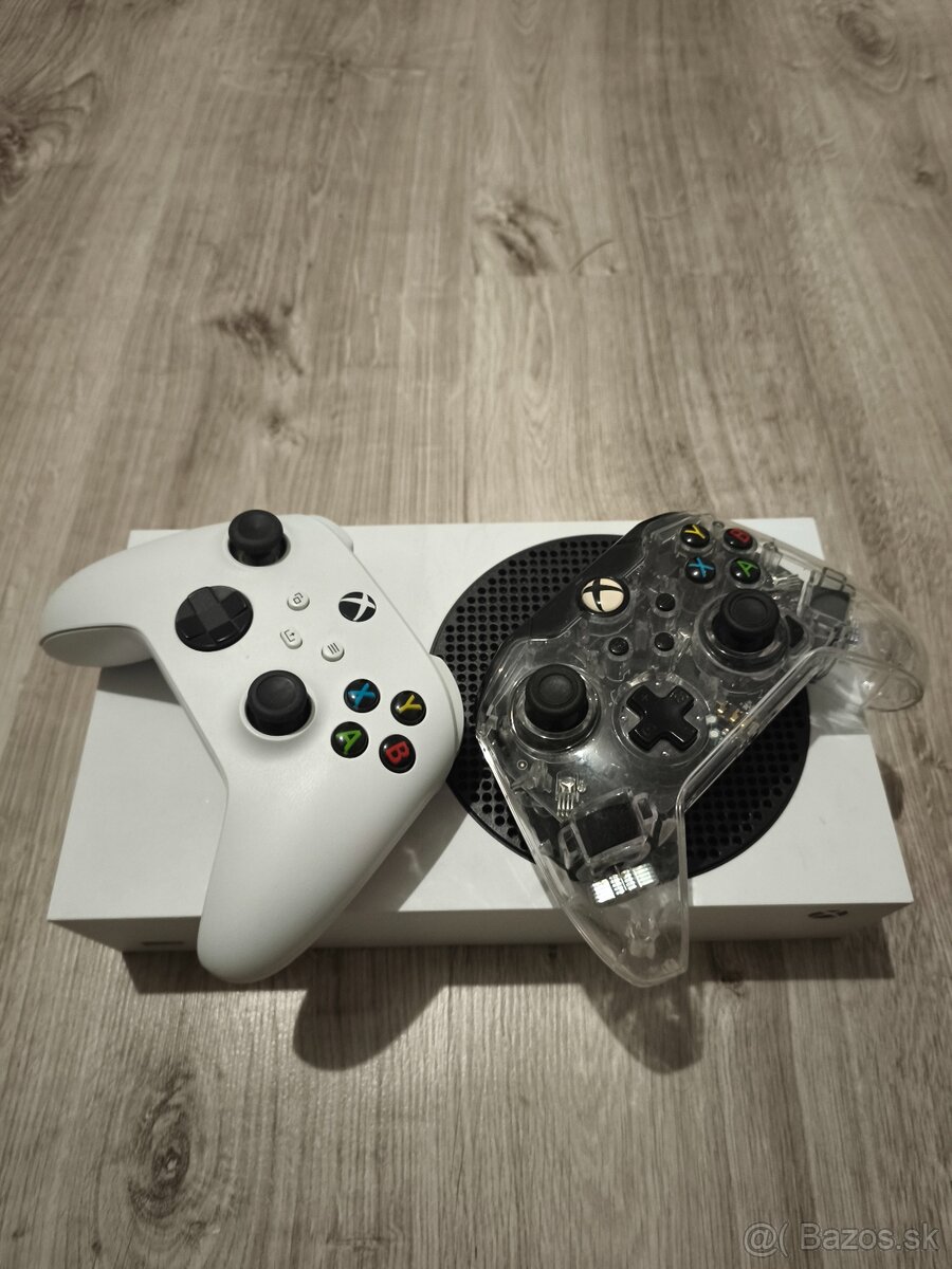 Xbox Series S (512 GB) + 2x ovládač - 2