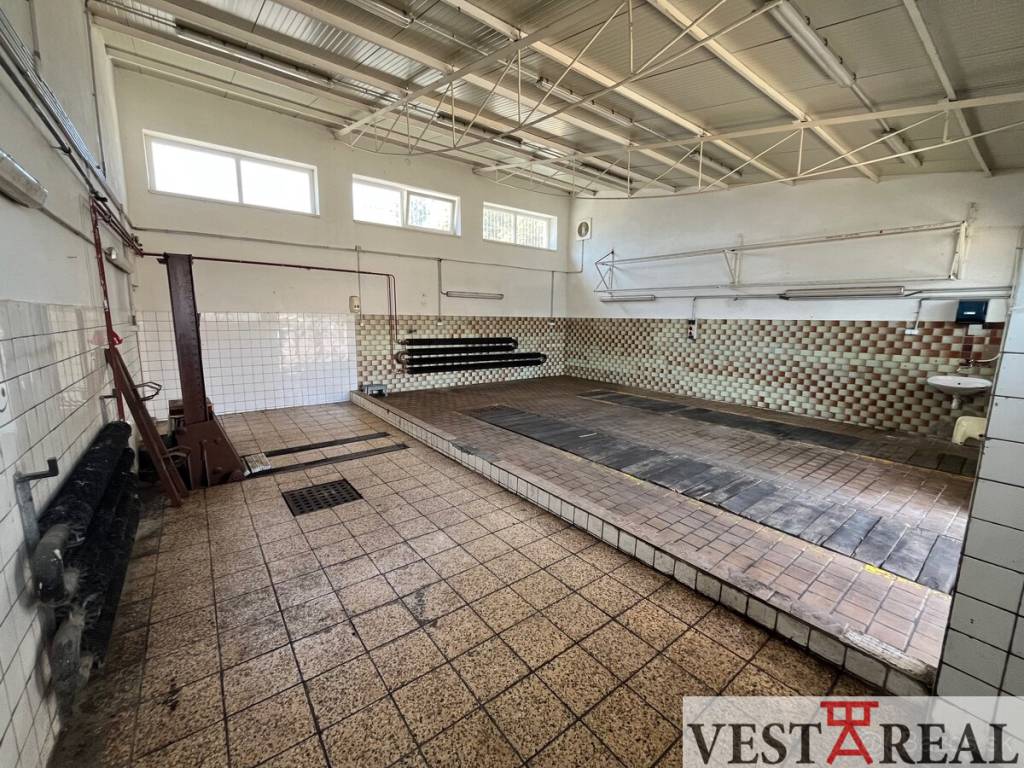 Prenájom Priestoru 135m2 - Galanta - 2