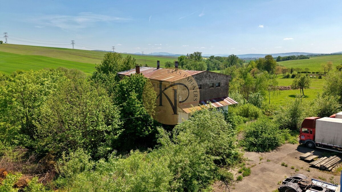 ZNÍŽENÁ CENA_NA PREDAJ_Poľnohospodárska budova - Sýpka v obc - 2