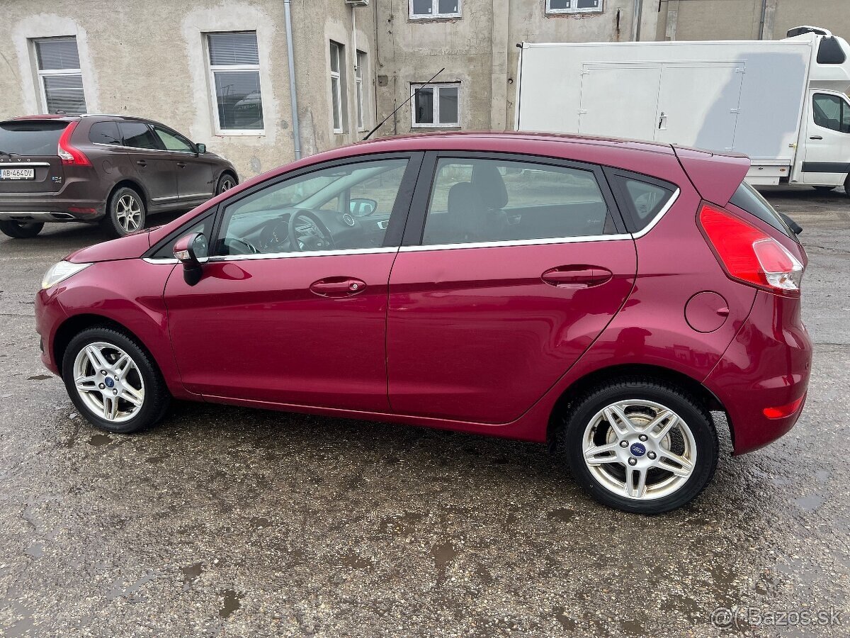 Ford fiesta - 2