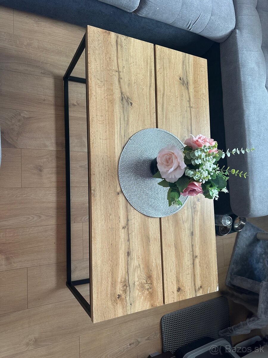 Konferenčný stojí - 2