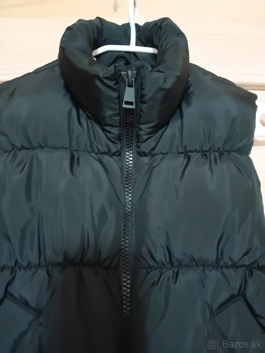 Zimna dievcenska vesta HM - 2