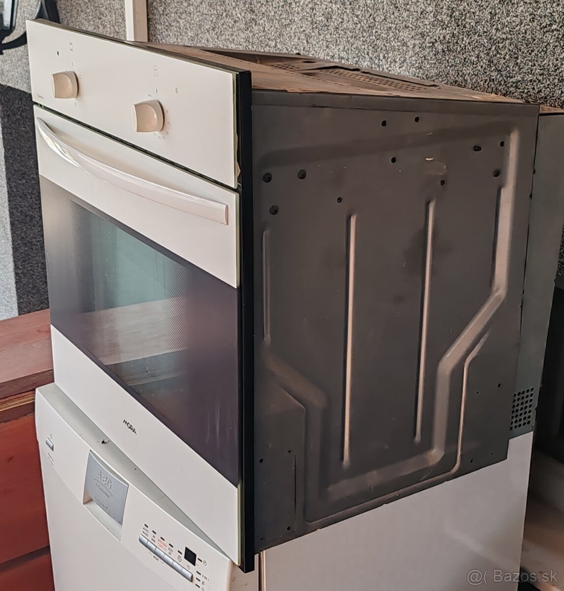 Vstavaná rúra Mora - 2